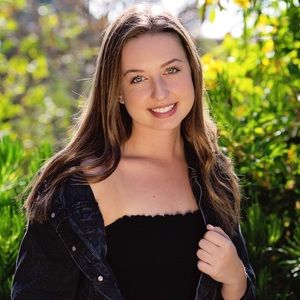 Meet your Posher, Charlotte